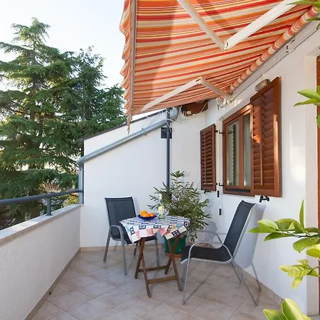 Apartment Buterer *
